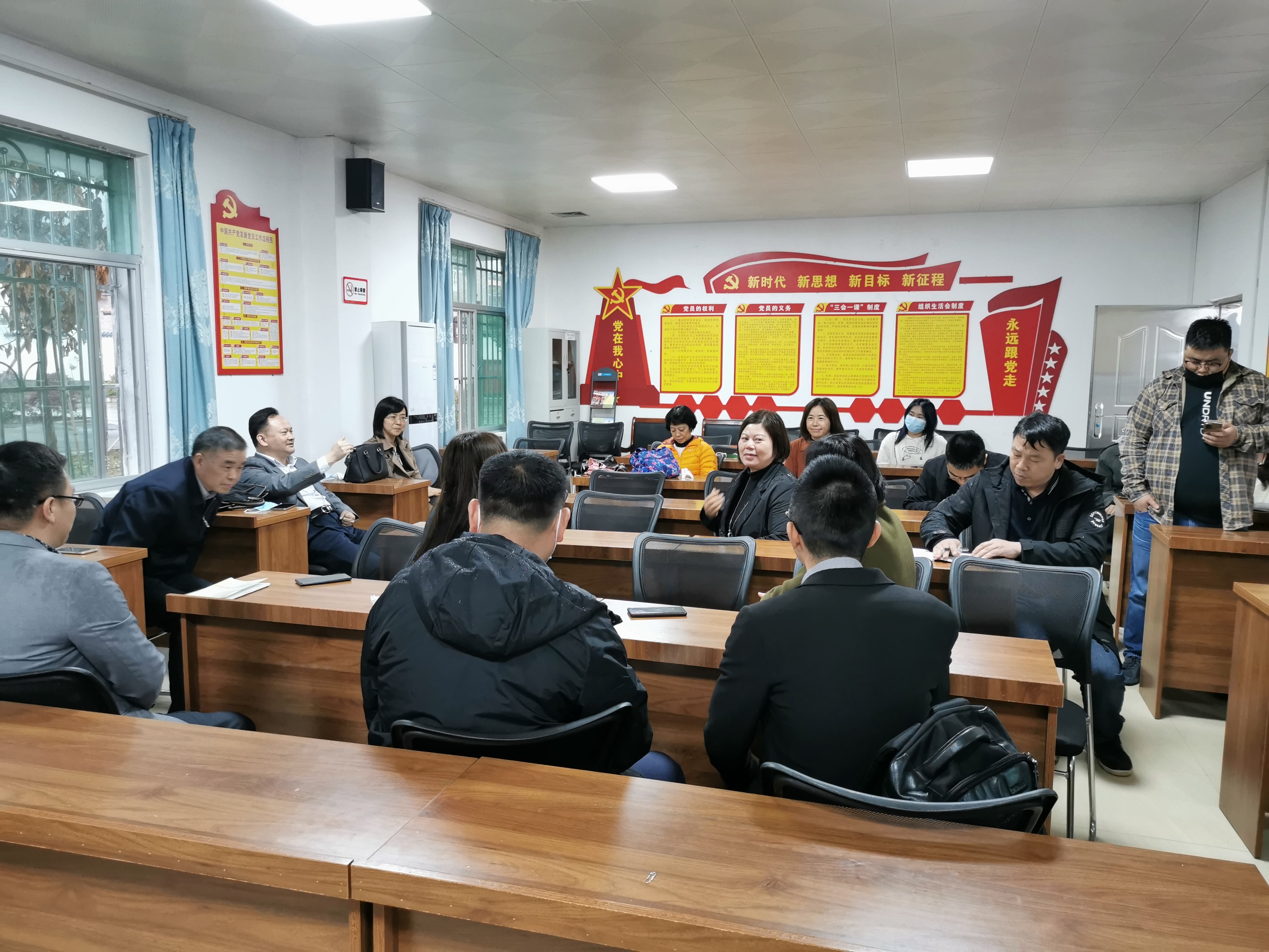 省商务厅调研组到我县开展电子商务进农村综合示范创建调研工作4.jpg